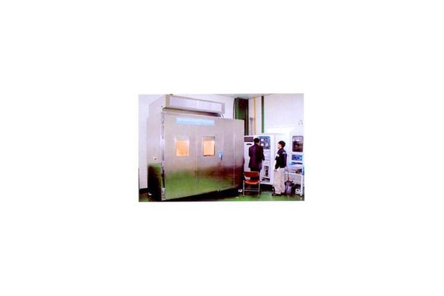 I.R Temp/Humidity Test Room