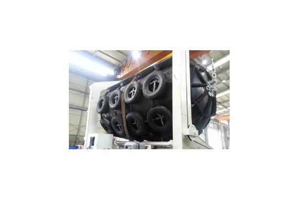 FENDER DAVIT