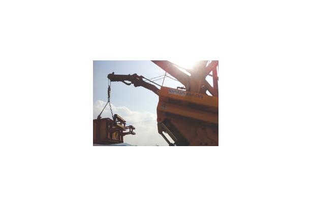 OFF-SHORE LIFEBOAT DAVIT