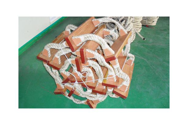 CHAIN LOCKER