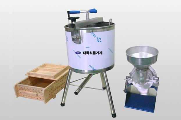 Traditional Type Machine