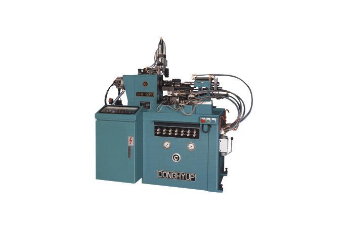 Hydraulic automatic lathe
