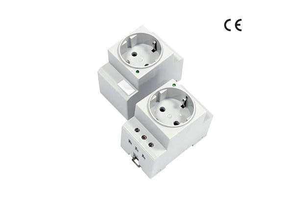 DIN RAIL 체결방식의 220V AC 전원 콘센트