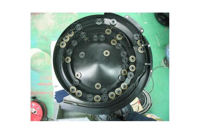 Bowl Feeder 3