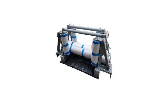UNIVERSAL ROLLER