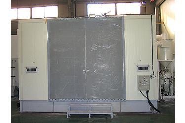 Sanding Room, Booth