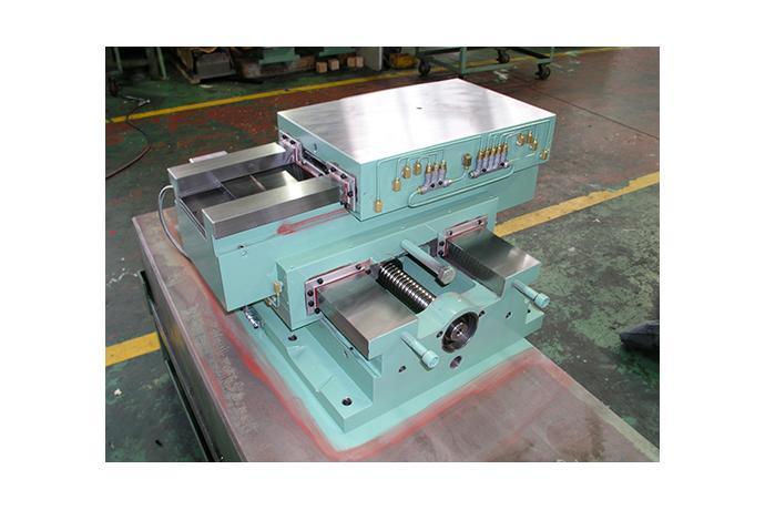 Cross Feed Unit