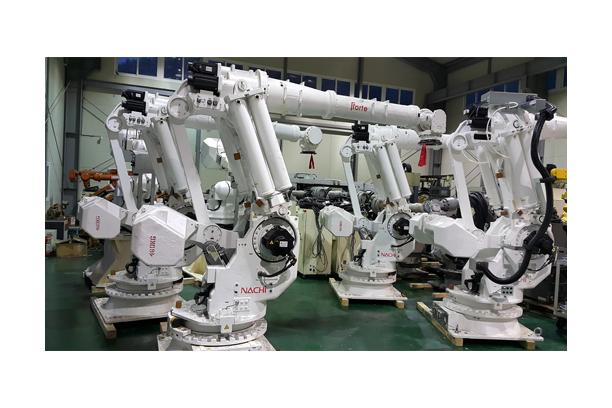 NACHI Extra large 400kg Handling Robot (Model Year 2006)