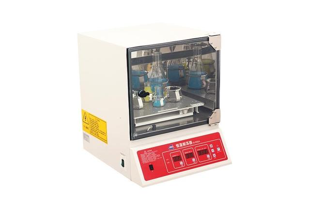 Low Profile Bench-Top Incubator Shaker