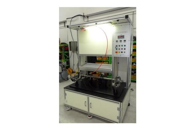 Connect'g Arm Leak Tester