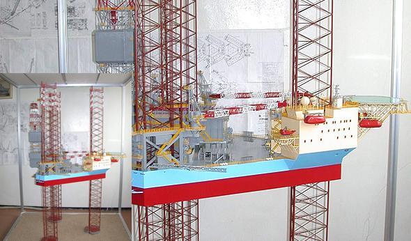 Off Shore Oil Drilling Rigs