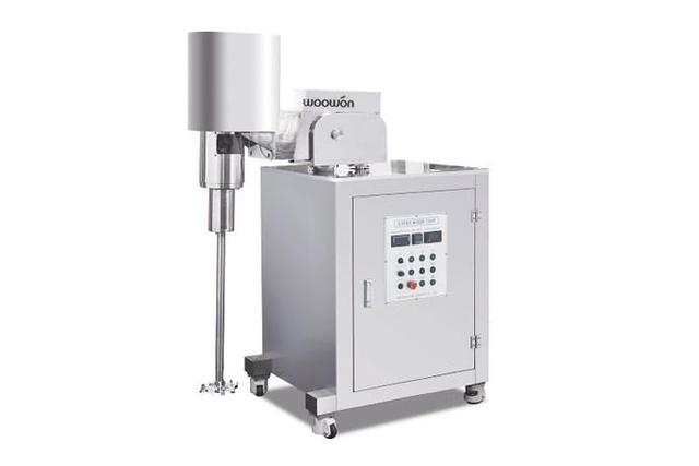 Movable agitators